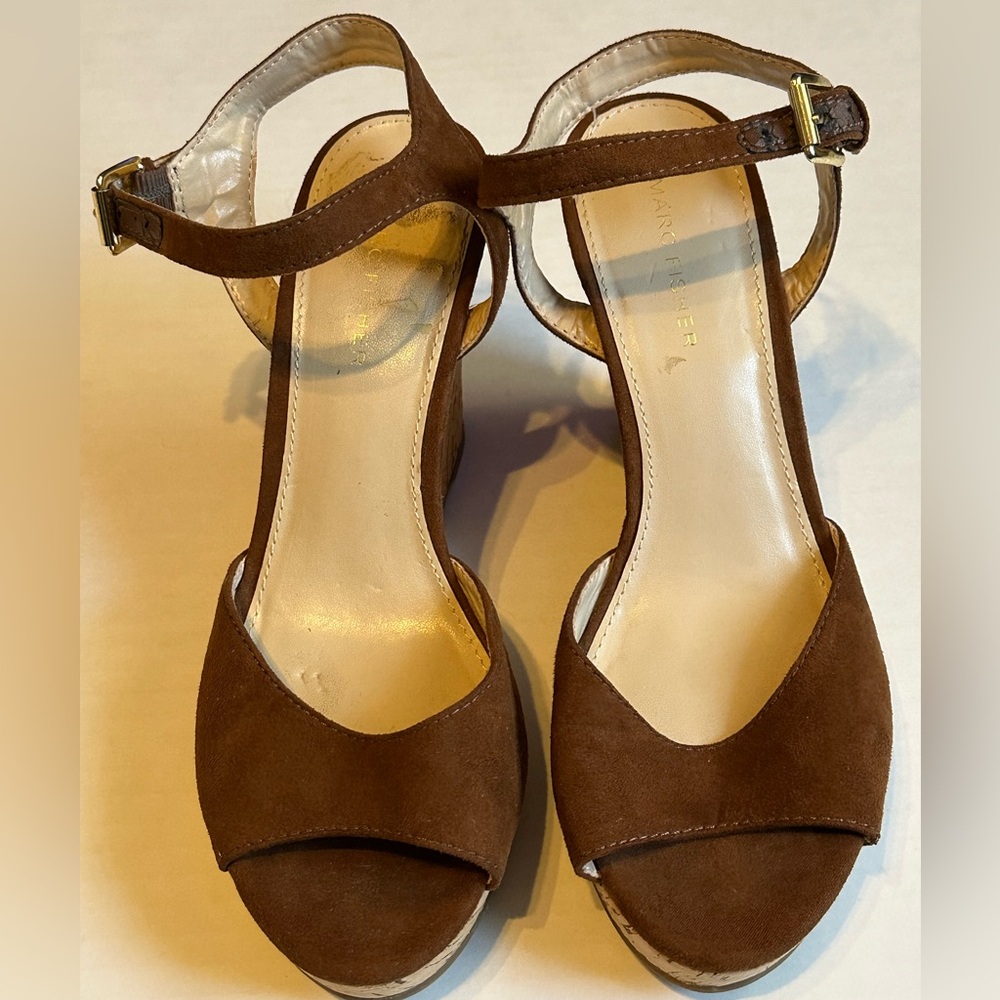 Marc Fisher Tan Suede Women's Sandals, size 8M